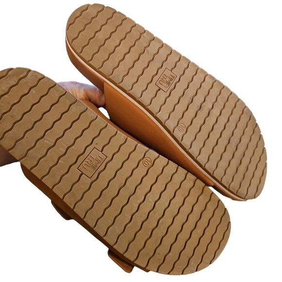 Time and Tru brown sandals like Birkenhead sz 10 SH233 - Picture 4 of 4